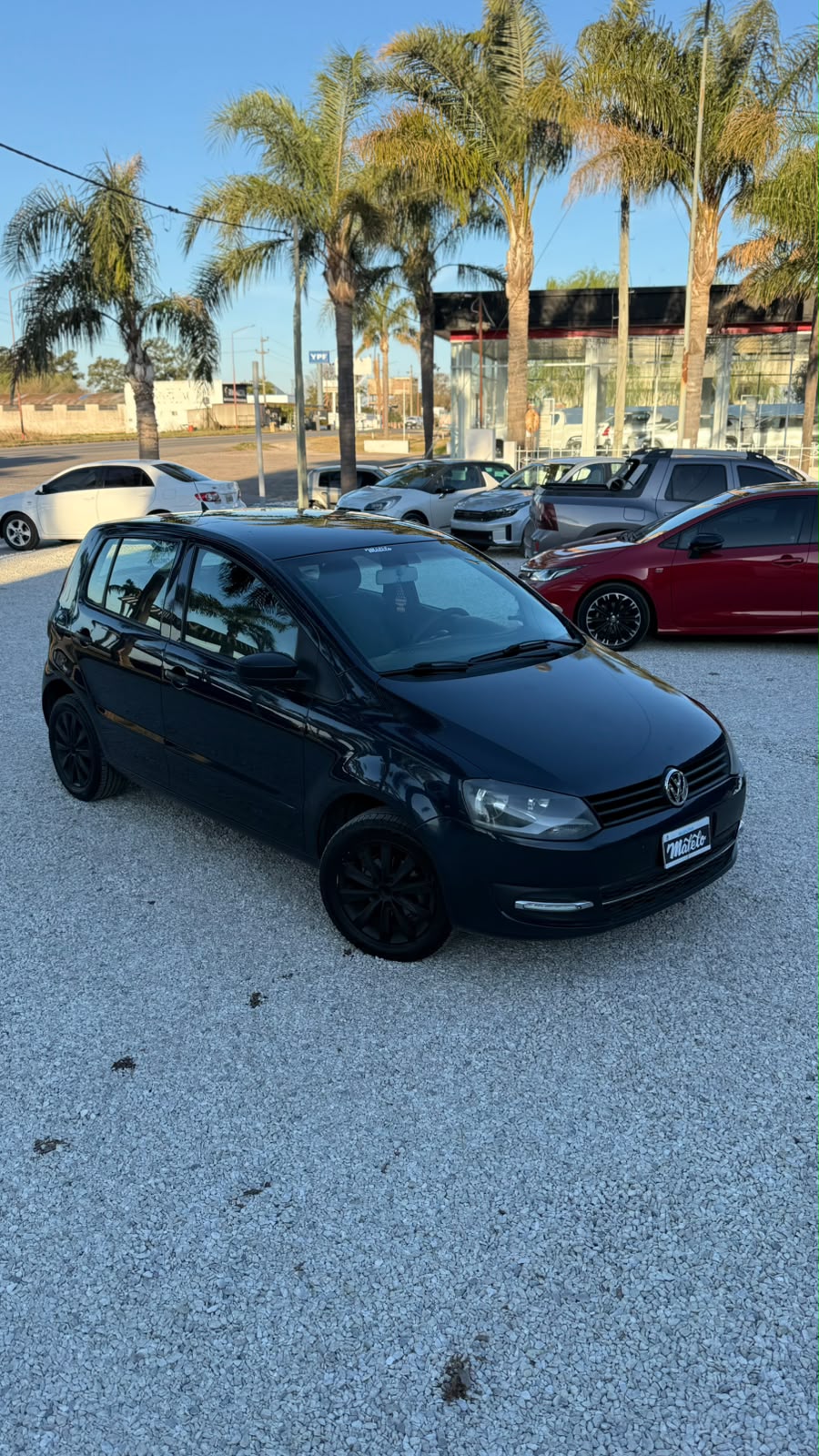 VOLKSWAGEN - FOX  1.6   5P - MANUAL  - 2011